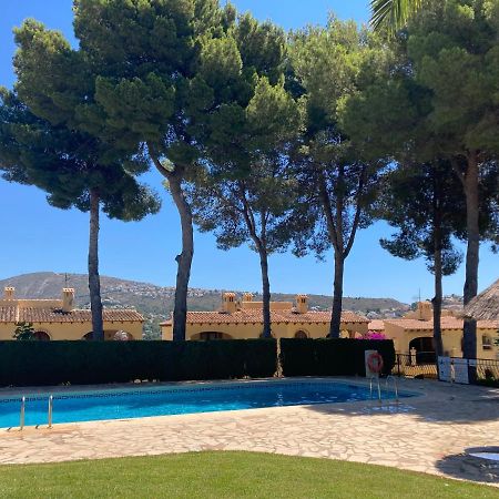Apartamento Con Terraza En Complejo Con 2 Piscinas Appartamento Moraira Esterno foto