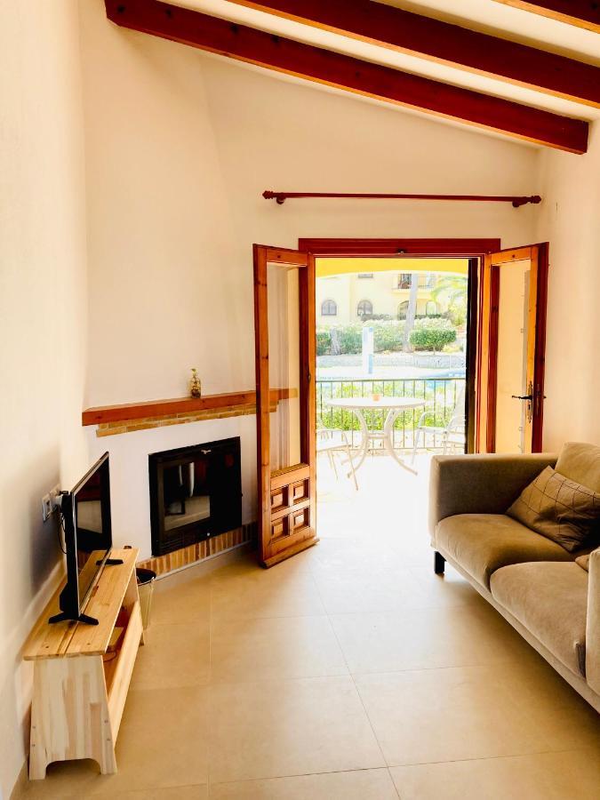 Apartamento Con Terraza En Complejo Con 2 Piscinas Appartamento Moraira Esterno foto
